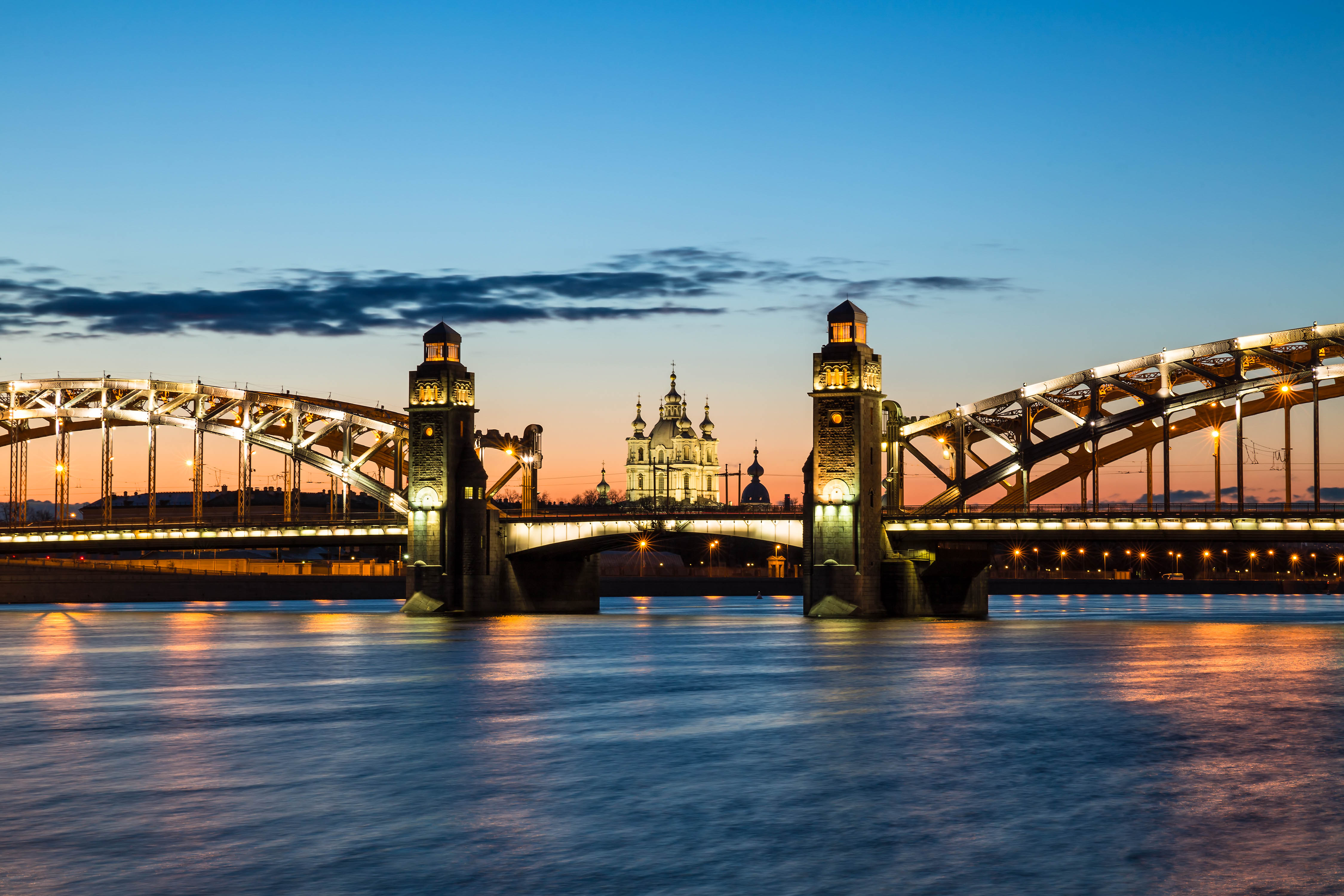 Erlebt die Weißen Nächte in St. Petersburg Urlaubsguru.de