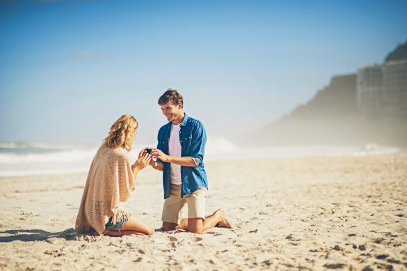 Heiratsantrag am Strand