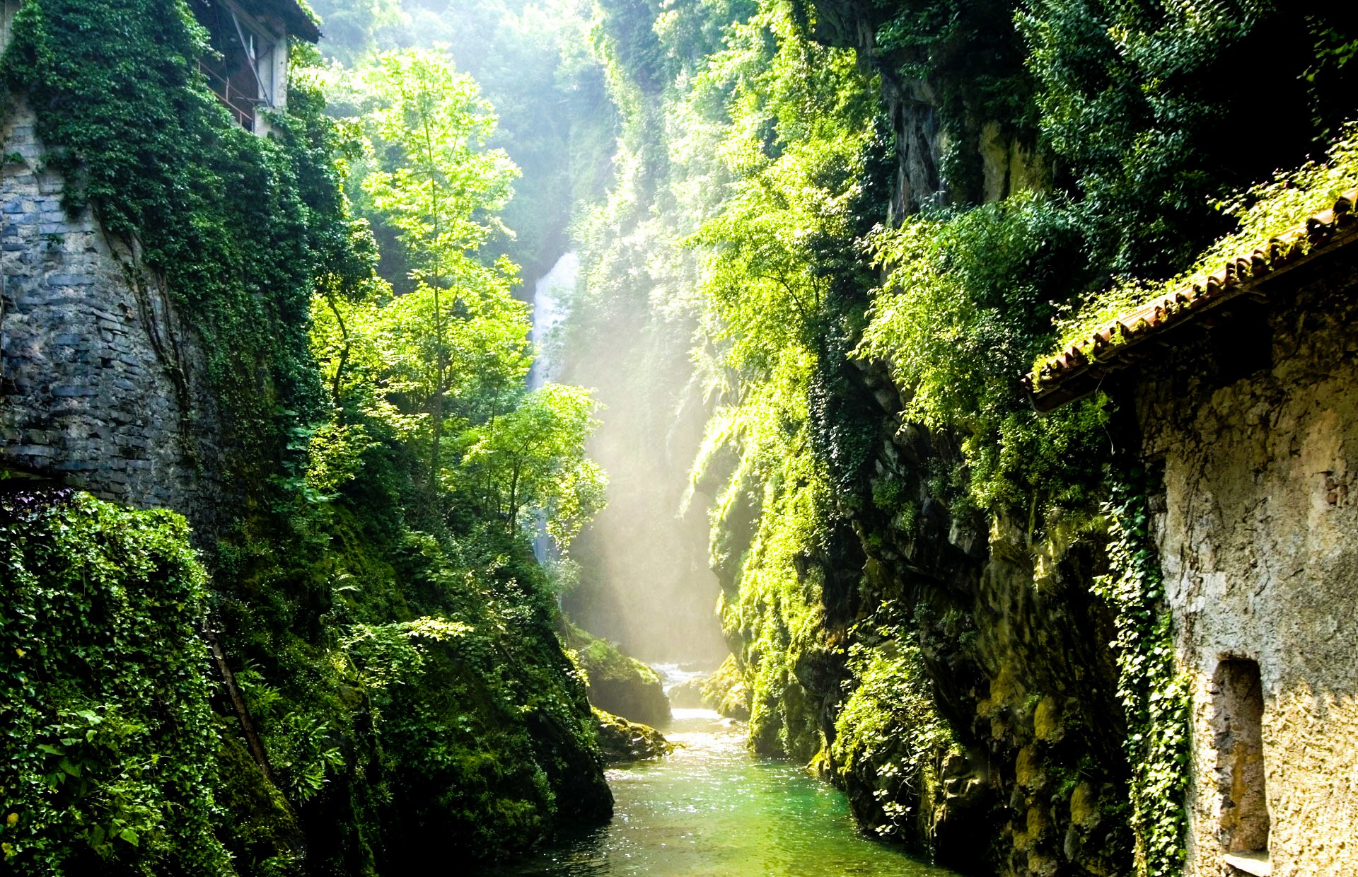 Nesso Wasserfall