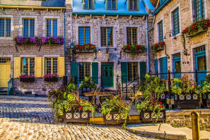 Old Quebec iStock_000072335961_Large-2