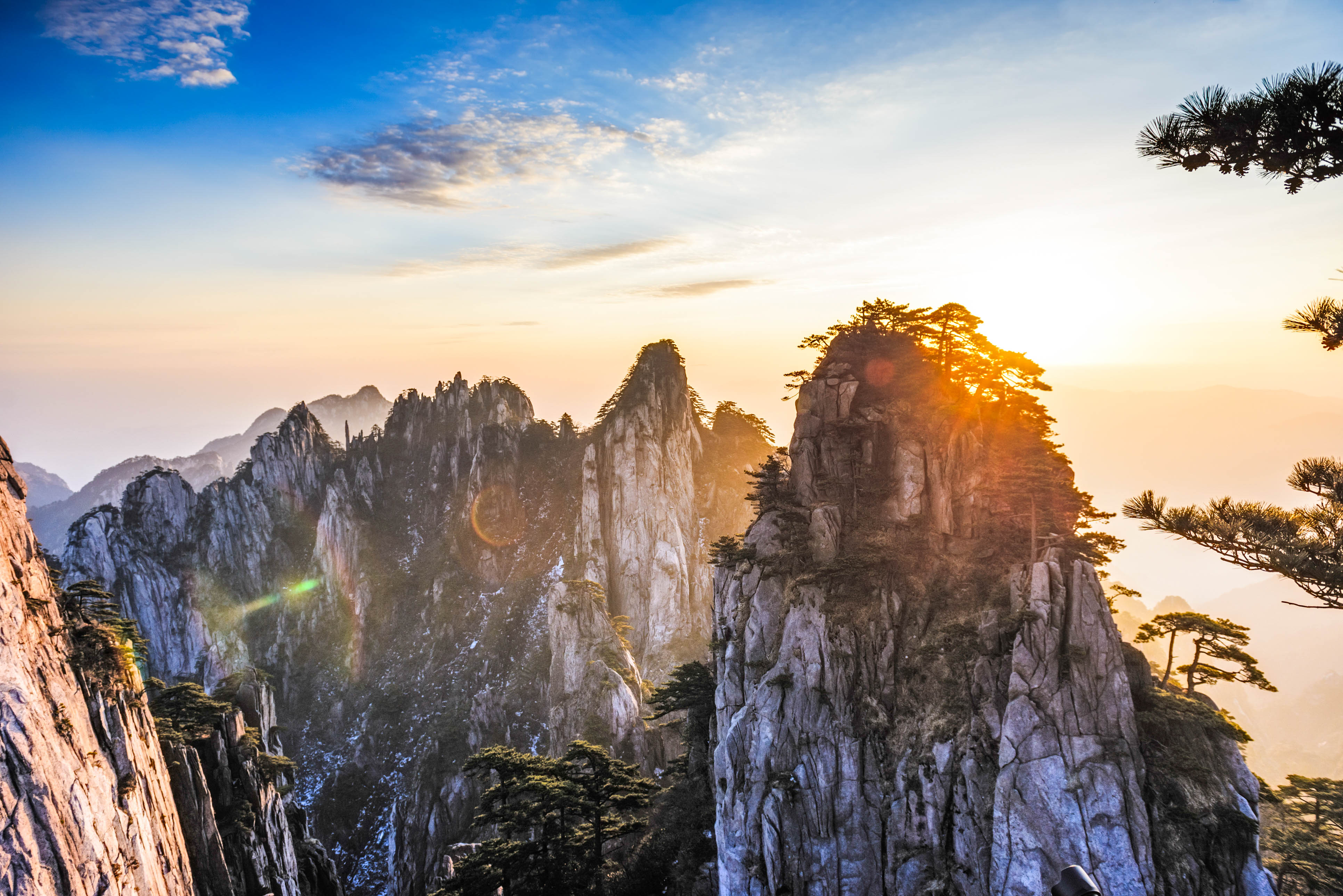 Huangshan-Gebirge - Wandern in der AVATAR-Kulisse  Urlaubsguru.de