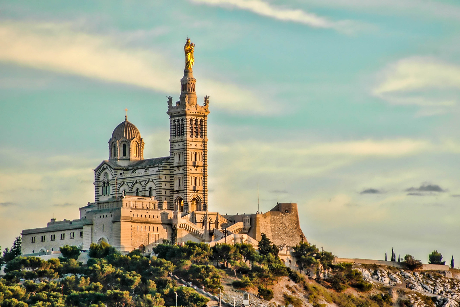 Marseille - Entdeckt die charmante Hafenstadt | Urlaubsguru.de