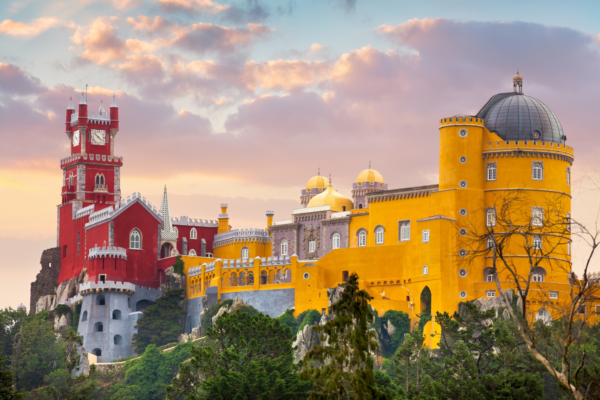 Malerischer Palacio Nacional Da Pena Nahe Lissabon Urlaubsguru de