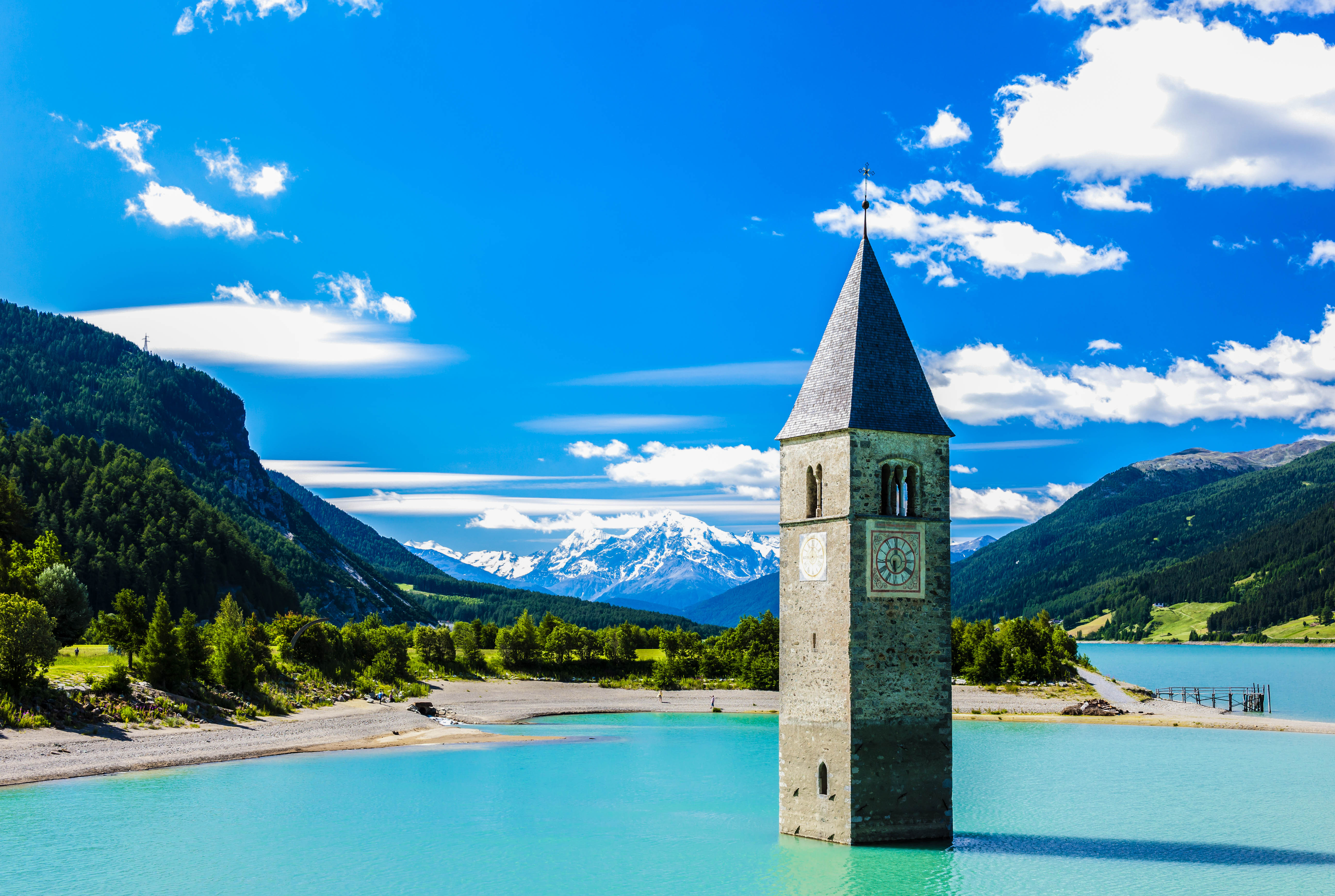 Italiens versunkene Stadt, Reschensee, Resia Lake, Südtirol, Italien