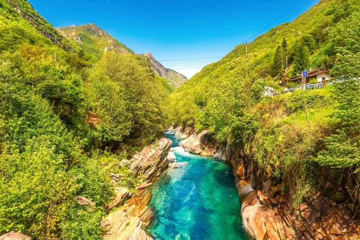 Lavertezzo, Verzascar, Valley shutterstock_384803371-2