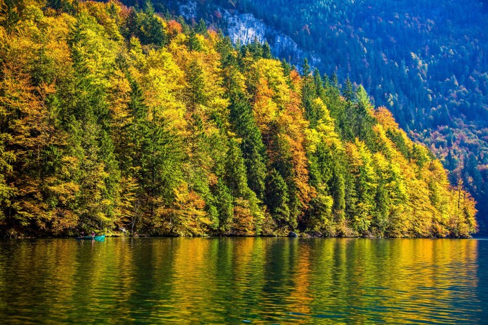 Autumn on the Koenigssee shutterstock_377168002-2