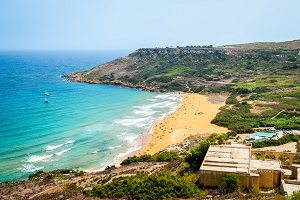 Reiseziele Juli_Badeurlaub_Malta_Ramla bay_Gozo