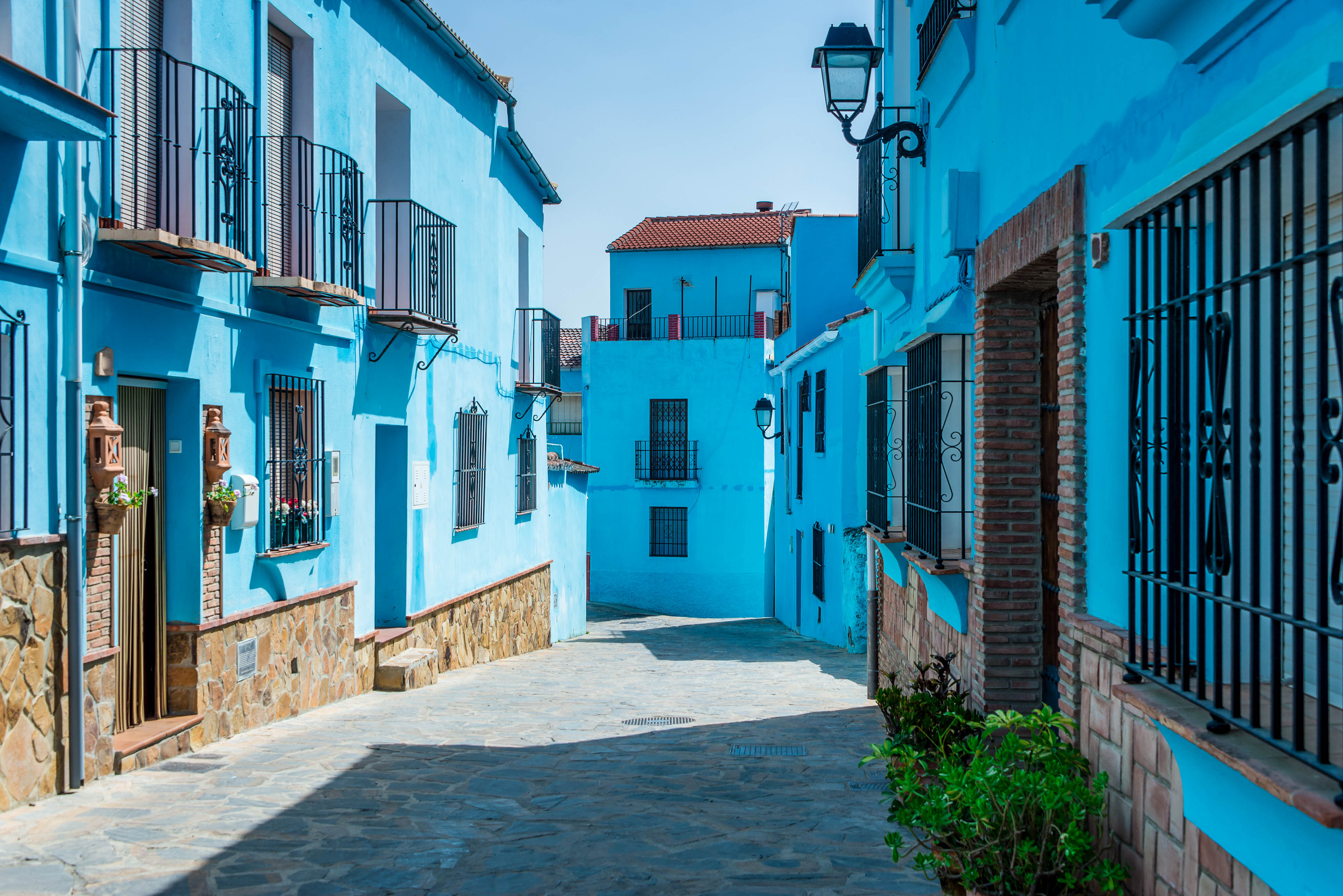 juzcar-the-smurf-village-famous-village-of-andalucia-shutterstock_514263601-2.jpg